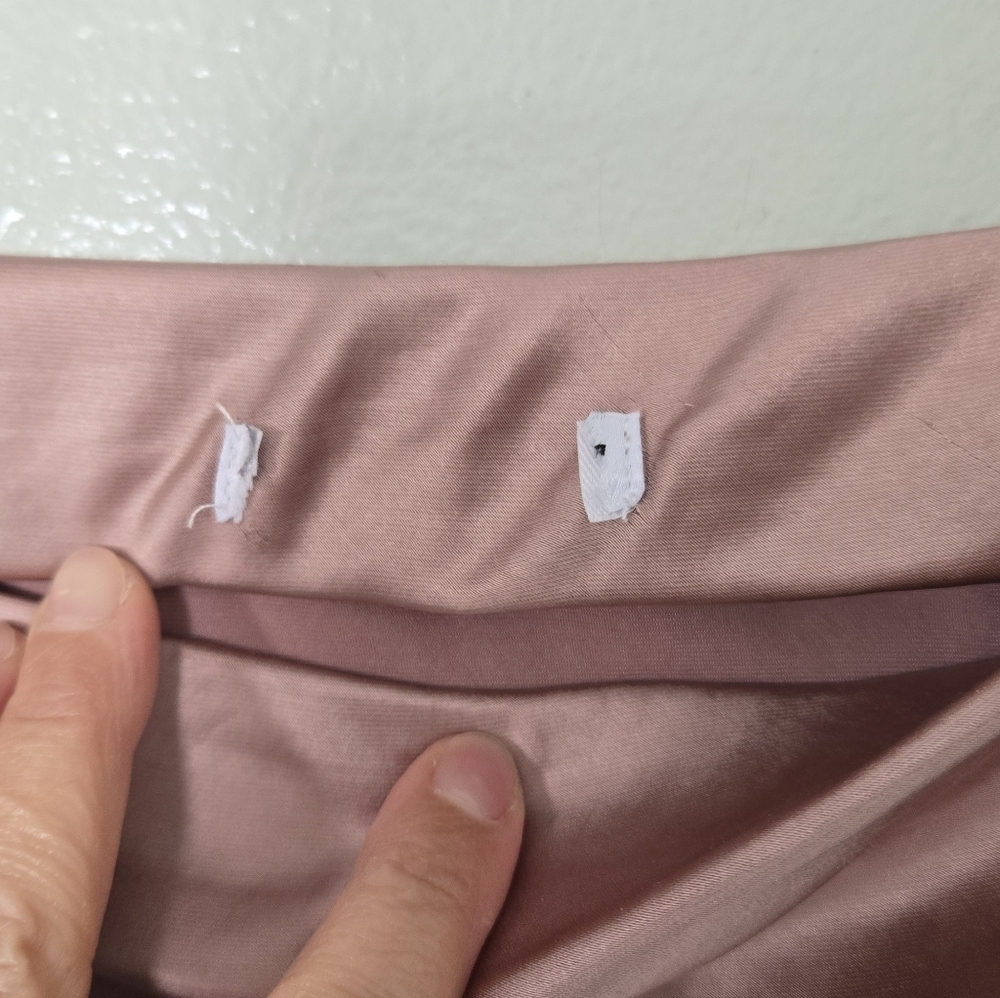 Baltic Born | NWOT Celeste Satin Midi Skirt In Blush Size XL - Picture 10 of 11